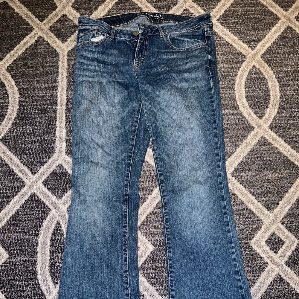 Aeropostale “Hailey Flare” Jeans size 6